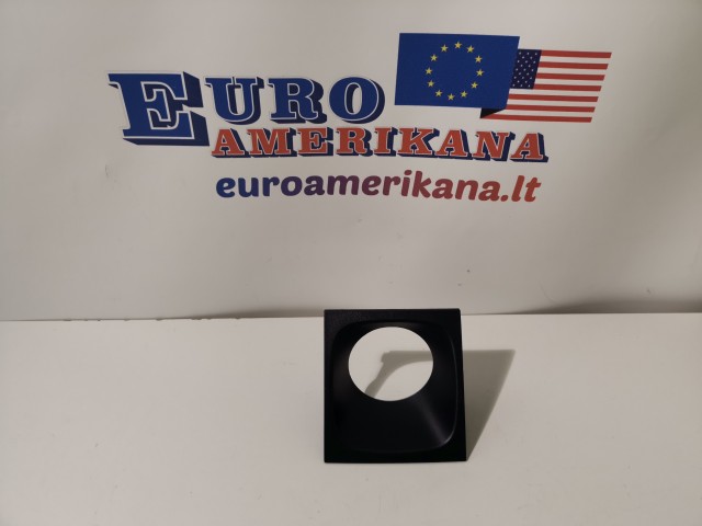 Center Bezel